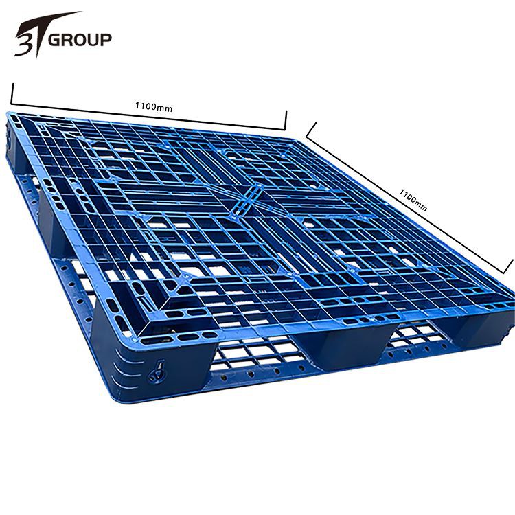 China Stackable Mid-Duty 6 Runner Plastic Pallet